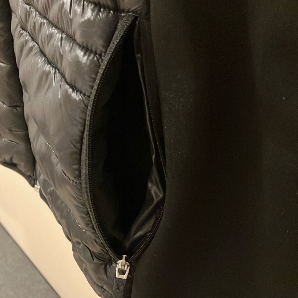 Xersion Women's Black Quilted Vest - Picture 5 of 9